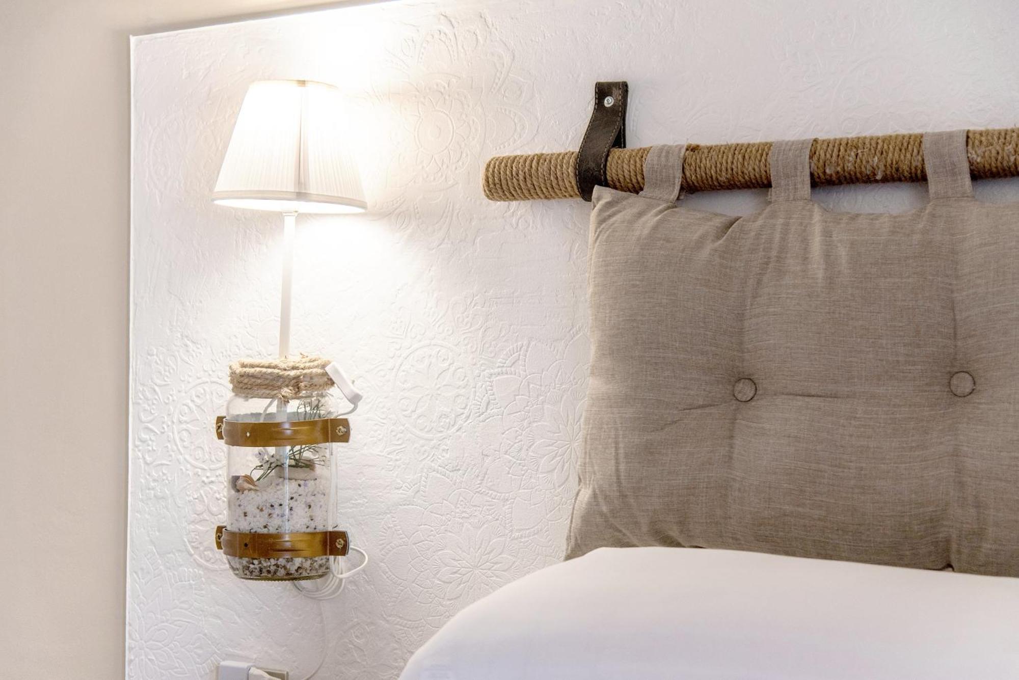 B&B Camera A Sud Maris Trani Εξωτερικό φωτογραφία